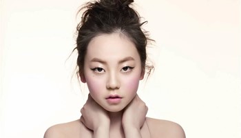 Tạo môi chẻ hết bao nhiêu tiền?