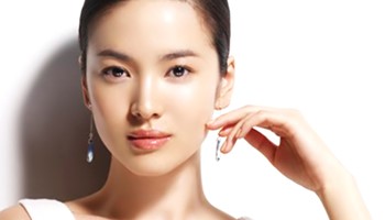 Mách bạn cách tẩy lông mặt tự nhiên đơn giản tại nhà