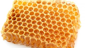 Tổng hợp cách tẩy lông chân tự nhiên tại nhà đơn giản, hiệu quả