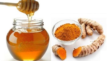 Mẹo chữa rạn da sau sinh với nghệ