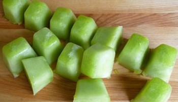 Công thức đặc biệt giúp se khít lỗ chân lông bằng dưa leo