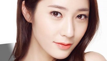Cắt da thừa mí mắt trên có để lại sẹo không?