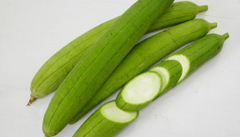 Bật mí cách làm đẹp da từ trái mướp