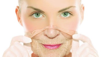 Tại sao da mặt bị lão hóa sớm?